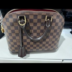 Louis Vuitton Alma pm